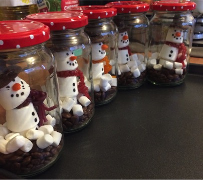 Snow Globe Hot Chocolate Makes the Perfect Christmas Eve Treat